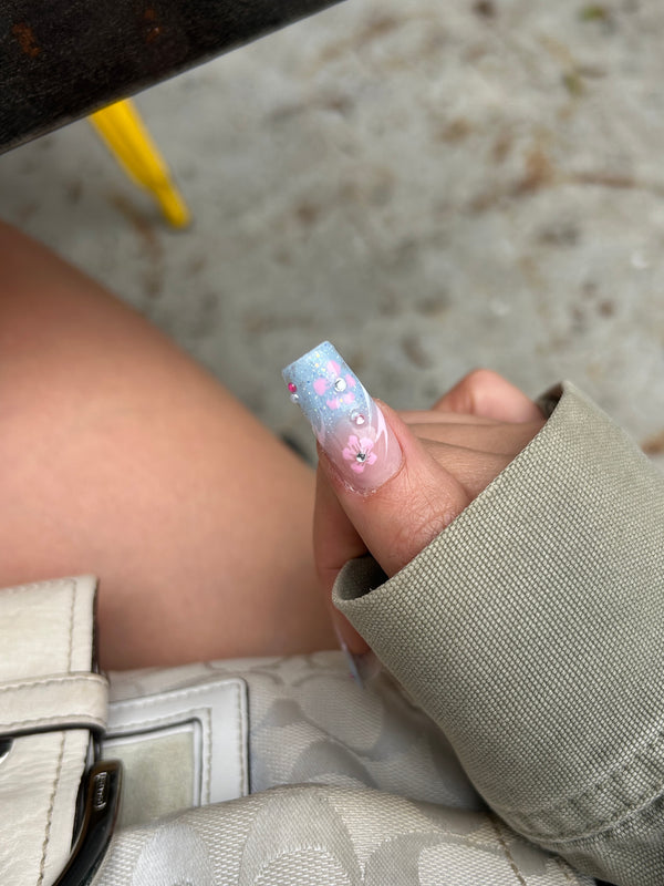 Blue Ocean Ombre Hibiscus Nails