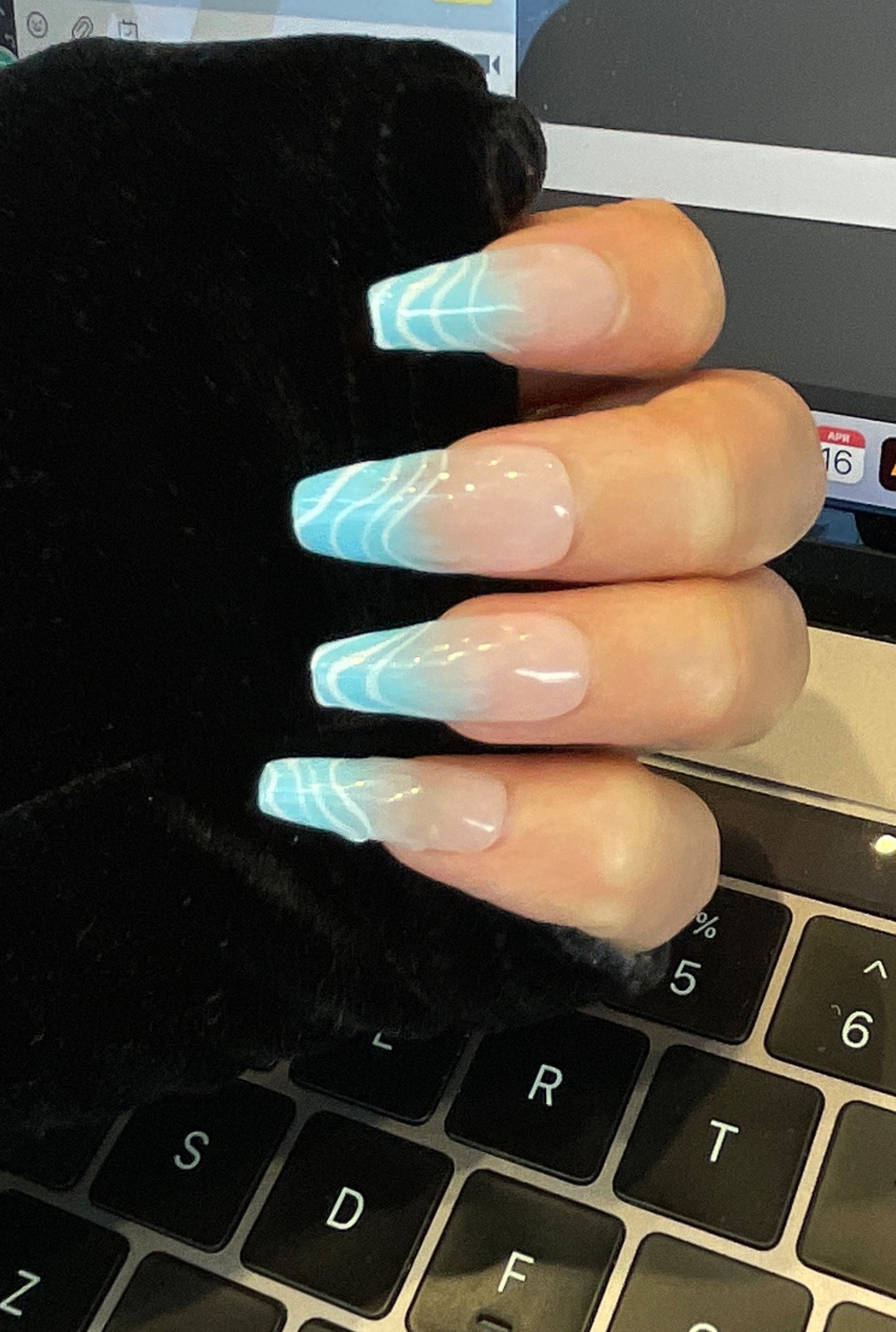 Blue Wave nails